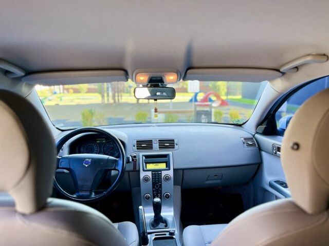 Белый Вольво В50, объемом двигателя 1.6 л и пробегом 233 тыс. км за 6499 $, фото 14 на Automoto.ua