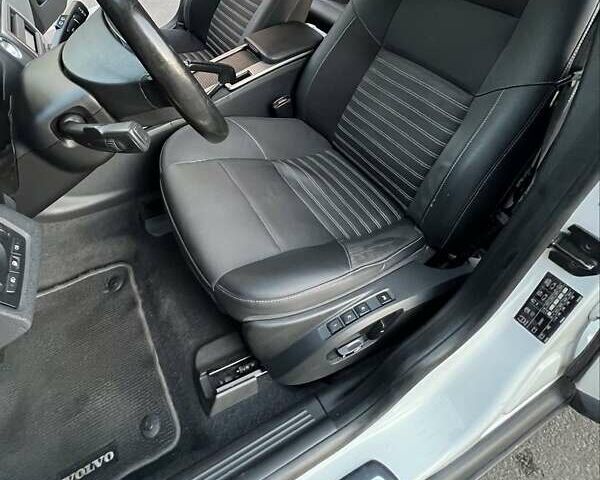 Вольво В50 2009 в Киеве на Automoto.ua Белый Вольво В50, объемом двигателя 1.6 л и пробегом 250 тыс. км за 7200 $, фото 6 на Automoto.ua