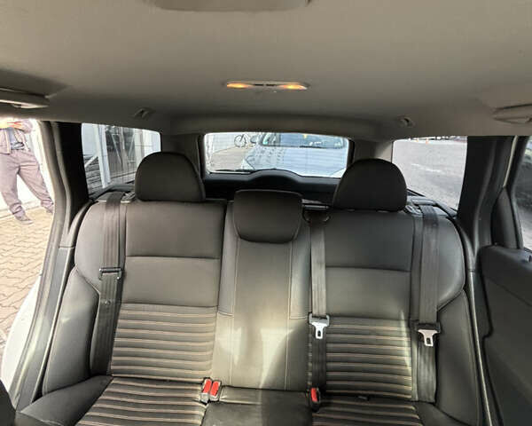 Білий Вольво V50, об'ємом двигуна 1.8 л та пробігом 280 тис. км за 5800 $, фото 15 на Automoto.ua