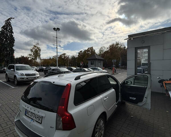 Білий Вольво V50, об'ємом двигуна 1.8 л та пробігом 280 тис. км за 5800 $, фото 5 на Automoto.ua