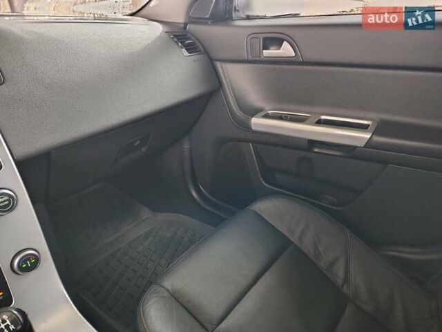 Білий Вольво V50, об'ємом двигуна 1.6 л та пробігом 220 тис. км за 6450 $, фото 35 на Automoto.ua