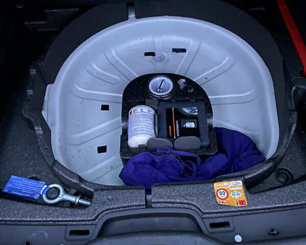 Белый Вольво В50, объемом двигателя 2 л и пробегом 235 тыс. км за 8600 $, фото 38 на Automoto.ua