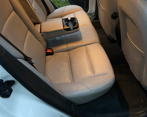 Белый Вольво В50, объемом двигателя 2 л и пробегом 235 тыс. км за 8600 $, фото 27 на Automoto.ua