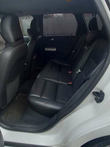 Белый Вольво В50, объемом двигателя 1.56 л и пробегом 215 тыс. км за 8200 $, фото 5 на Automoto.ua