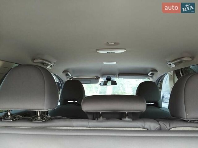 Белый Вольво В50, объемом двигателя 1.56 л и пробегом 230 тыс. км за 7900 $, фото 1 на Automoto.ua