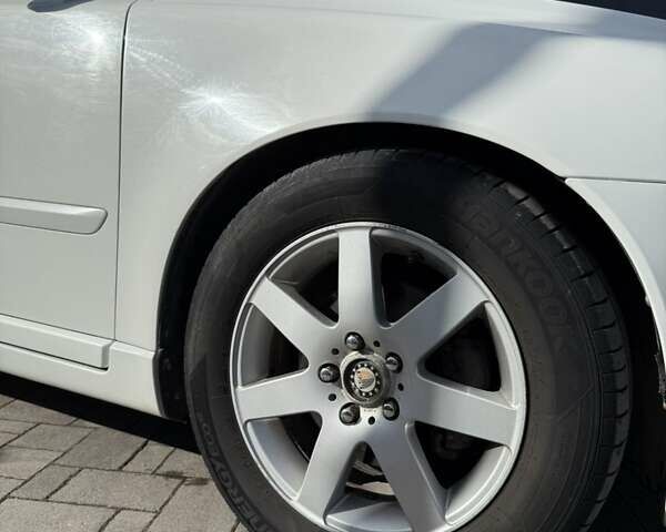 Белый Вольво В50, объемом двигателя 1.6 л и пробегом 240 тыс. км за 6800 $, фото 10 на Automoto.ua