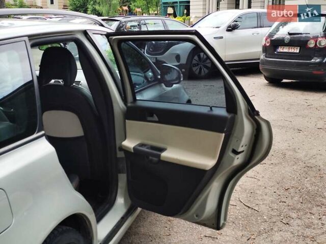 Белый Вольво В50, объемом двигателя 1.6 л и пробегом 225 тыс. км за 7400 $, фото 30 на Automoto.ua