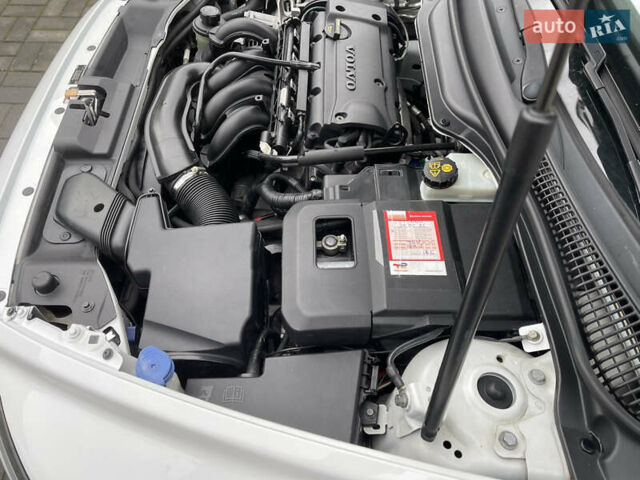 Білий Вольво V50, об'ємом двигуна 1.6 л та пробігом 179 тис. км за 7950 $, фото 58 на Automoto.ua