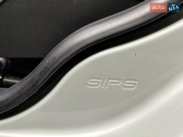 Белый Вольво В50, объемом двигателя 1.6 л и пробегом 225 тыс. км за 7400 $, фото 25 на Automoto.ua