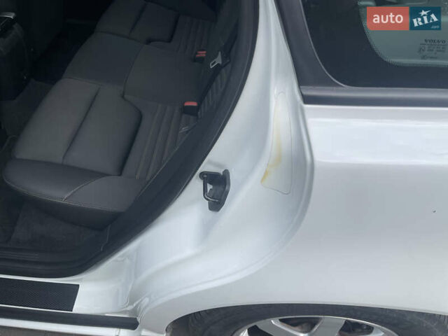 Білий Вольво V50, об'ємом двигуна 1.6 л та пробігом 179 тис. км за 7950 $, фото 12 на Automoto.ua