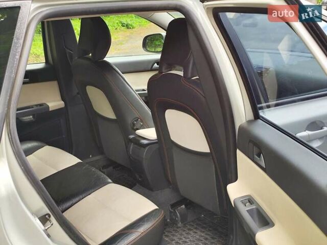 Белый Вольво В50, объемом двигателя 1.6 л и пробегом 225 тыс. км за 7400 $, фото 31 на Automoto.ua