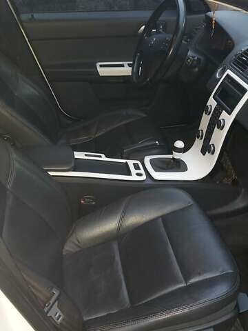 Белый Вольво В50, объемом двигателя 1.56 л и пробегом 215 тыс. км за 8200 $, фото 11 на Automoto.ua