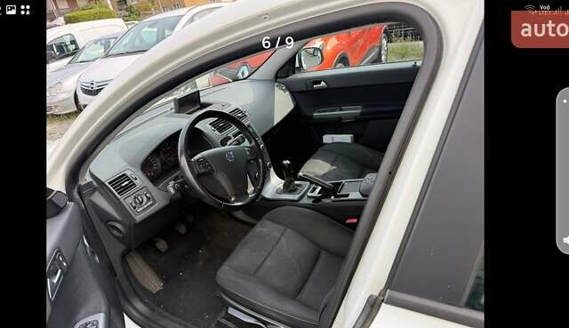 Белый Вольво В50, объемом двигателя 1.56 л и пробегом 178 тыс. км за 7979 $, фото 32 на Automoto.ua