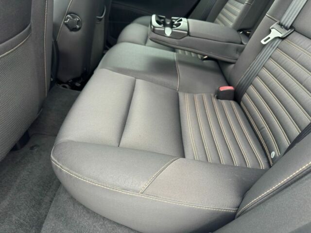 Білий Вольво V50, об'ємом двигуна 2 л та пробігом 235 тис. км за 10999 $, фото 19 на Automoto.ua