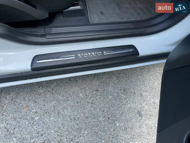 Білий Вольво V50, об'ємом двигуна 1.6 л та пробігом 227 тис. км за 7500 $, фото 25 на Automoto.ua