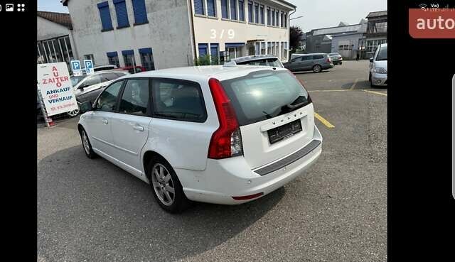 Белый Вольво В50, объемом двигателя 1.56 л и пробегом 178 тыс. км за 7979 $, фото 31 на Automoto.ua