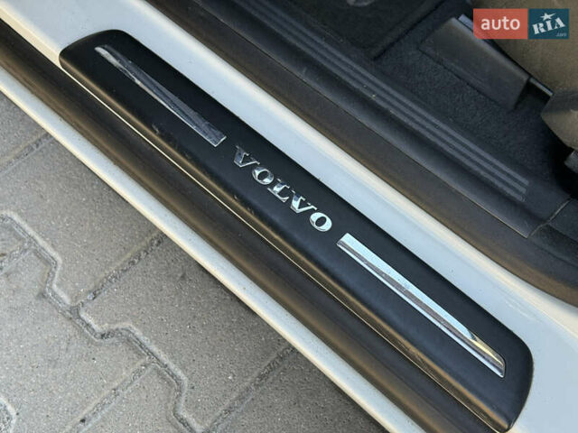 Білий Вольво V50, об'ємом двигуна 1.6 л та пробігом 178 тис. км за 8850 $, фото 24 на Automoto.ua