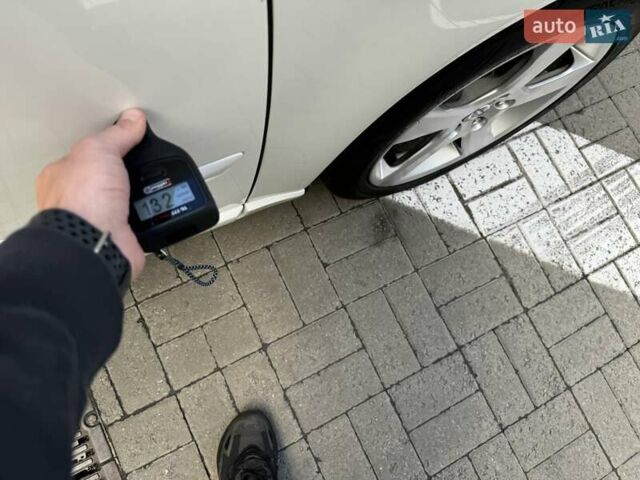 Білий Вольво V50, об'ємом двигуна 1.6 л та пробігом 225 тис. км за 8750 $, фото 44 на Automoto.ua