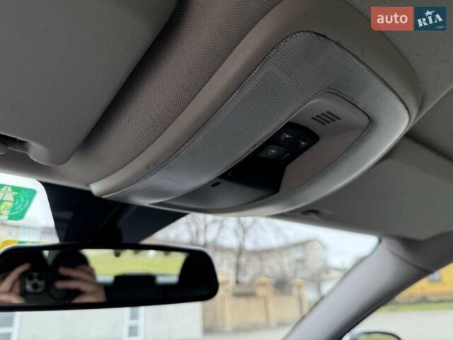 Белый Вольво В50, объемом двигателя 1.6 л и пробегом 209 тыс. км за 8150 $, фото 27 на Automoto.ua