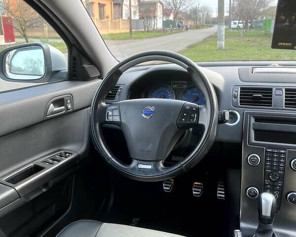 Белый Вольво В50, объемом двигателя 2 л и пробегом 296 тыс. км за 10900 $, фото 21 на Automoto.ua