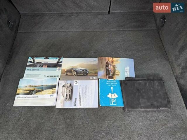 Белый Вольво В50, объемом двигателя 1.6 л и пробегом 209 тыс. км за 8150 $, фото 49 на Automoto.ua