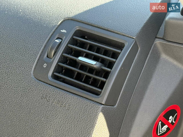 Белый Вольво В50, объемом двигателя 1.6 л и пробегом 178 тыс. км за 7999 $, фото 37 на Automoto.ua