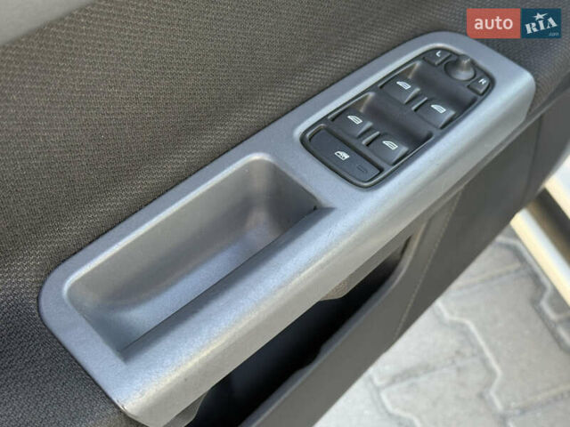 Белый Вольво В50, объемом двигателя 1.6 л и пробегом 178 тыс. км за 7999 $, фото 22 на Automoto.ua