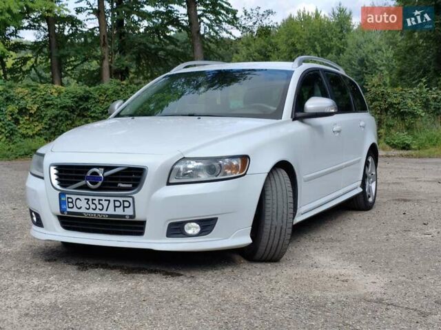 Білий Вольво V50, об'ємом двигуна 1.6 л та пробігом 218 тис. км за 8950 $, фото 12 на Automoto.ua