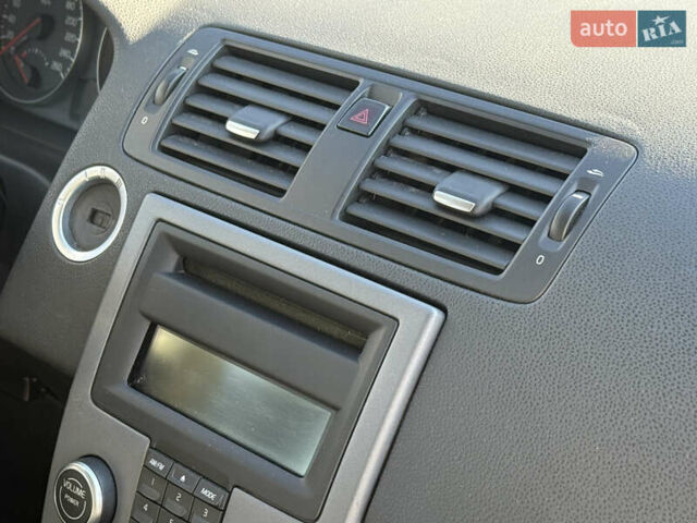 Белый Вольво В50, объемом двигателя 1.6 л и пробегом 178 тыс. км за 7999 $, фото 39 на Automoto.ua