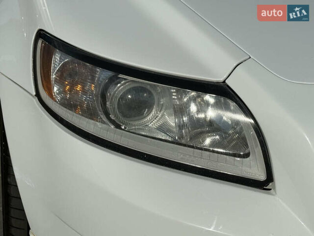 Білий Вольво V50, об'ємом двигуна 1.6 л та пробігом 178 тис. км за 7999 $, фото 15 на Automoto.ua