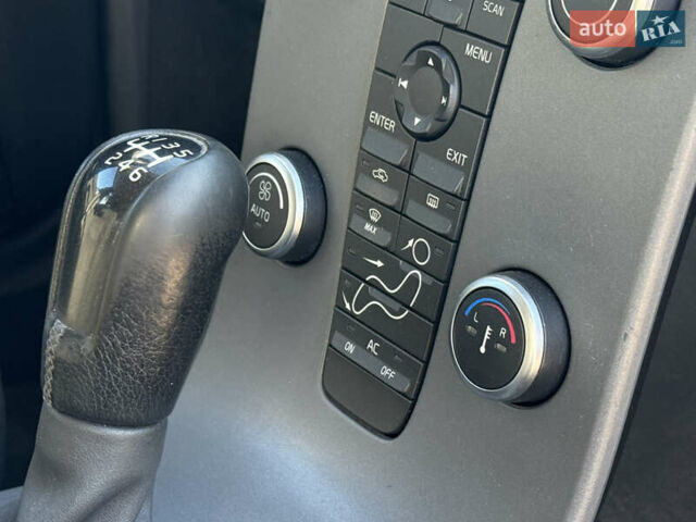 Белый Вольво В50, объемом двигателя 1.6 л и пробегом 178 тыс. км за 7999 $, фото 41 на Automoto.ua