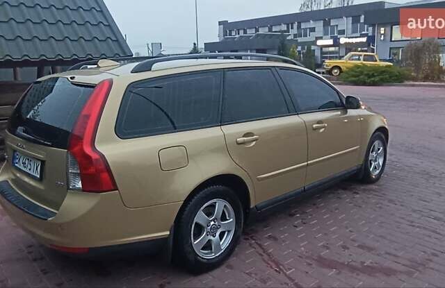 Бежевый Вольво В50, объемом двигателя 1.56 л и пробегом 225 тыс. км за 6250 $, фото 10 на Automoto.ua