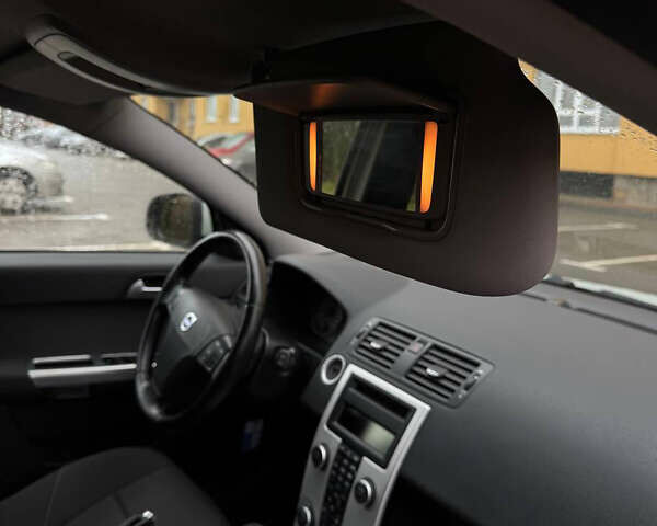 Бежевый Вольво В50, объемом двигателя 1.6 л и пробегом 240 тыс. км за 8499 $, фото 14 на Automoto.ua