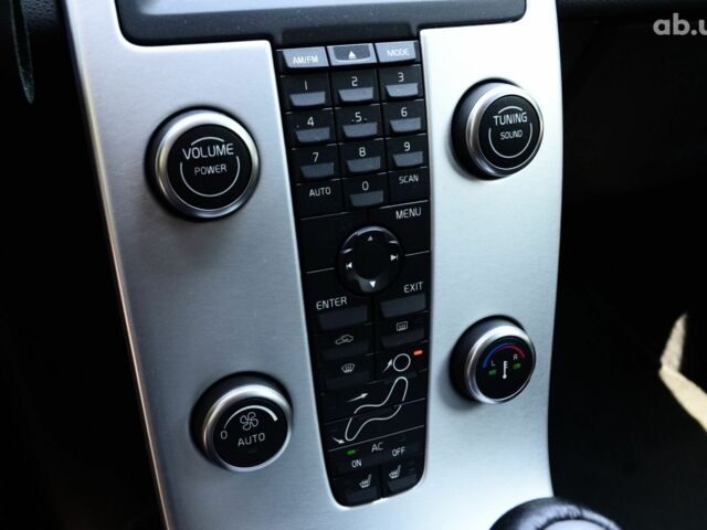 Черный Вольво В50, объемом двигателя 0 л и пробегом 190 тыс. км за 7800 $, фото 18 на Automoto.ua