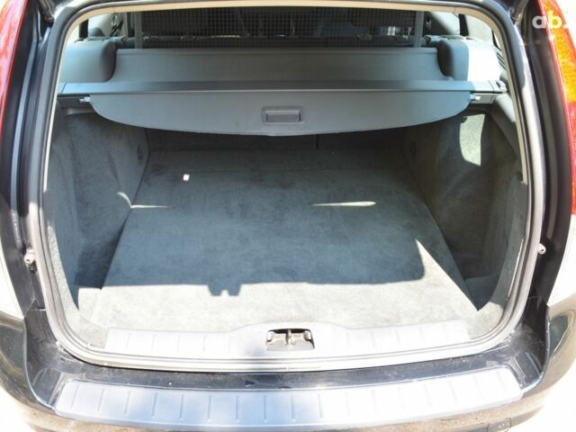 Черный Вольво В50, объемом двигателя 0 л и пробегом 190 тыс. км за 7800 $, фото 6 на Automoto.ua