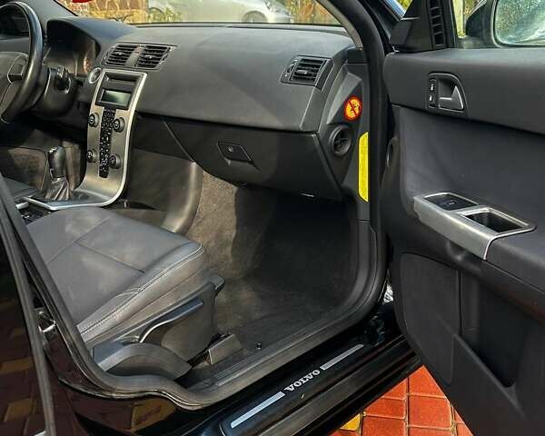 Чорний Вольво V50, об'ємом двигуна 1.8 л та пробігом 227 тис. км за 5899 $, фото 14 на Automoto.ua