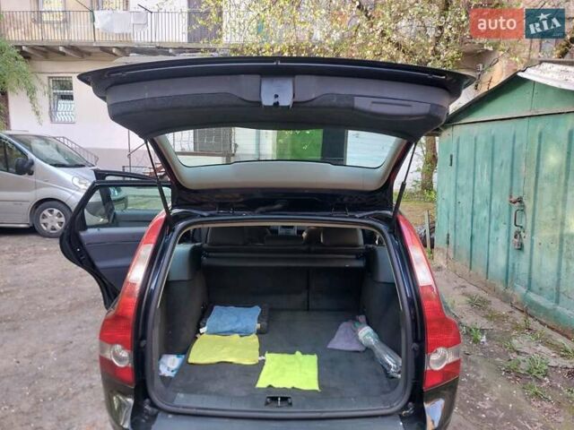 Черный Вольво В50, объемом двигателя 2 л и пробегом 246 тыс. км за 6200 $, фото 8 на Automoto.ua