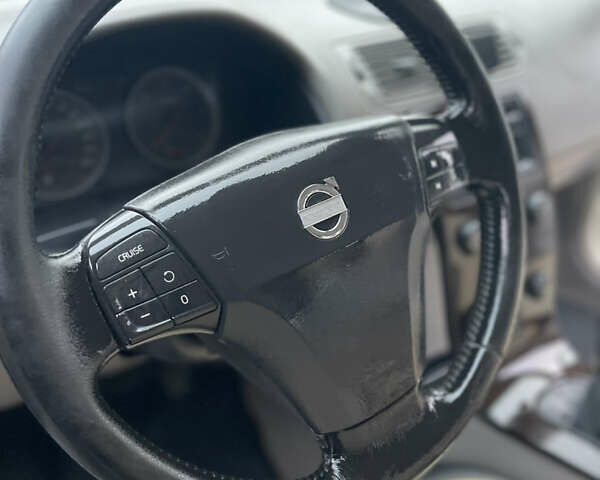 Черный Вольво В50, объемом двигателя 2 л и пробегом 245 тыс. км за 4450 $, фото 33 на Automoto.ua