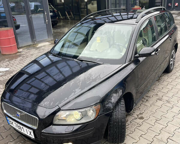 Черный Вольво В50, объемом двигателя 2 л и пробегом 245 тыс. км за 4450 $, фото 7 на Automoto.ua