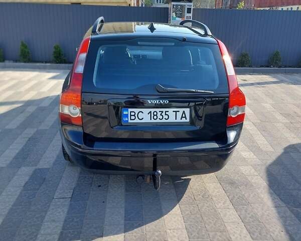 Черный Вольво В50, объемом двигателя 2 л и пробегом 246 тыс. км за 6200 $, фото 1 на Automoto.ua