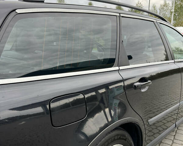 Черный Вольво В50, объемом двигателя 2 л и пробегом 288 тыс. км за 4300 $, фото 28 на Automoto.ua