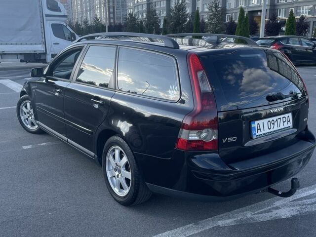 Черный Вольво В50, объемом двигателя 1.6 л и пробегом 395 тыс. км за 4700 $, фото 5 на Automoto.ua