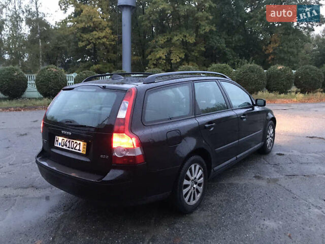 Черный Вольво В50, объемом двигателя 2 л и пробегом 275 тыс. км за 3350 $, фото 8 на Automoto.ua