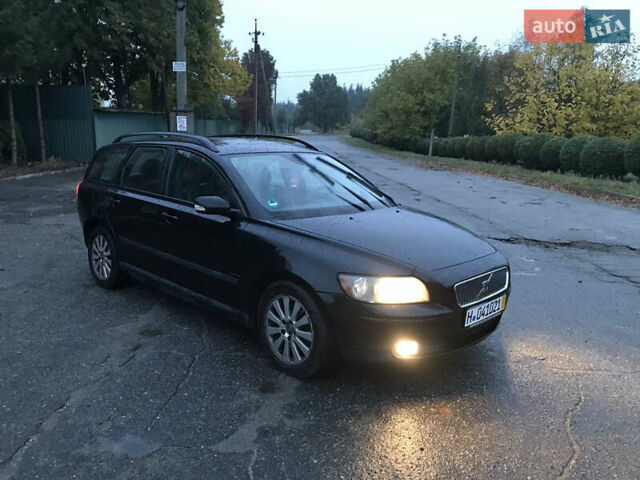 Черный Вольво В50, объемом двигателя 2 л и пробегом 275 тыс. км за 3350 $, фото 9 на Automoto.ua