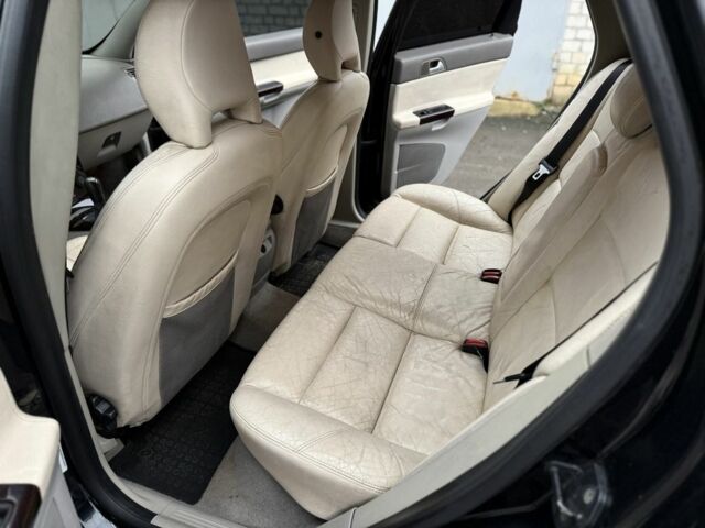 Чорний Вольво V50, об'ємом двигуна 0 л та пробігом 352 тис. км за 3000 $, фото 6 на Automoto.ua