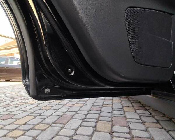 Черный Вольво В50, объемом двигателя 2 л и пробегом 290 тыс. км за 4800 $, фото 11 на Automoto.ua