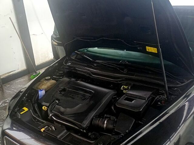 Черный Вольво В50, объемом двигателя 1.6 л и пробегом 320 тыс. км за 3300 $, фото 10 на Automoto.ua