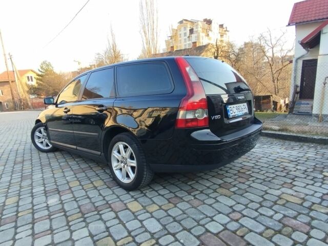Чорний Вольво V50, об'ємом двигуна 2 л та пробігом 290 тис. км за 4999 $, фото 3 на Automoto.ua