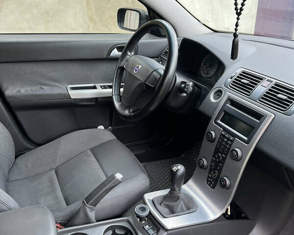 Чорний Вольво V50, об'ємом двигуна 1.6 л та пробігом 340 тис. км за 5000 $, фото 19 на Automoto.ua