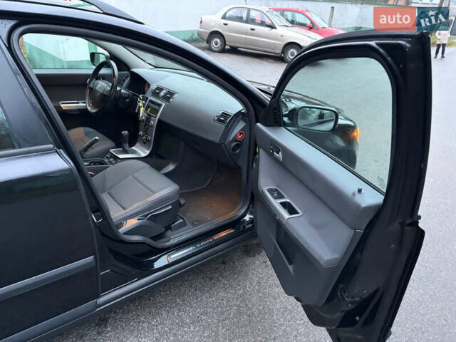Чорний Вольво V50, об'ємом двигуна 1.8 л та пробігом 243 тис. км за 5490 $, фото 16 на Automoto.ua